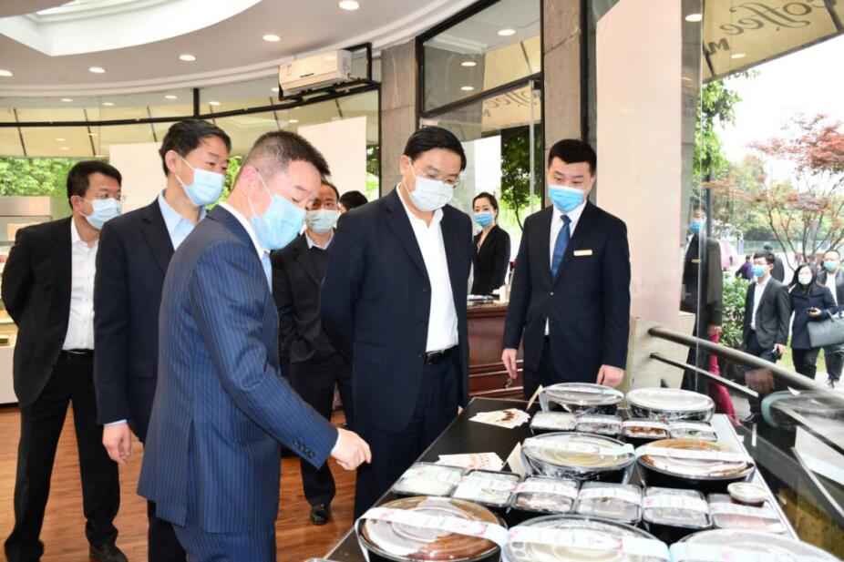 王凤朝副省长赴省腾龙国际平台集团调研 疫情防控、生产经营和改革发展工作