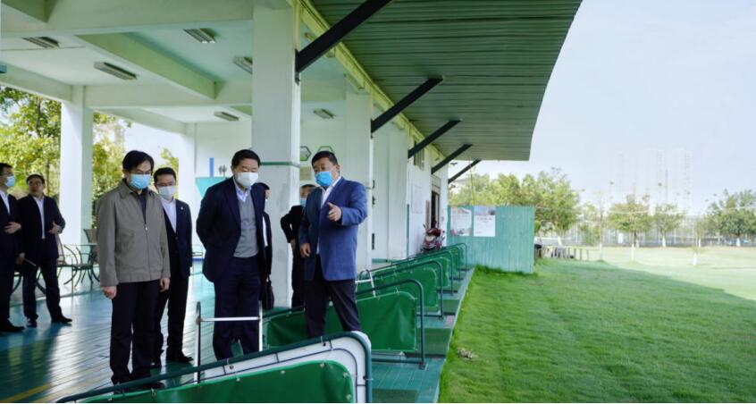 腾龙国际平台集团党委书记、董事长任丁率队考察四川旅游学院