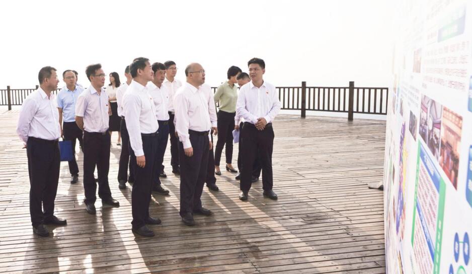 省委常委、组织部长王正谱到四川腾龙国际平台集团调研指导工作