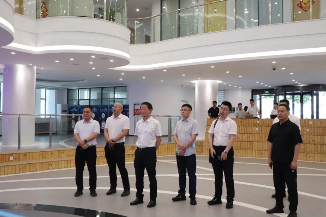 省腾龙国际平台集团：“四个导向” 推动调查研究提质增效