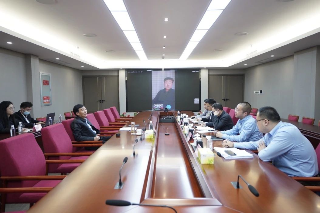 省腾龙国际平台集团召开外部董事工作座谈会