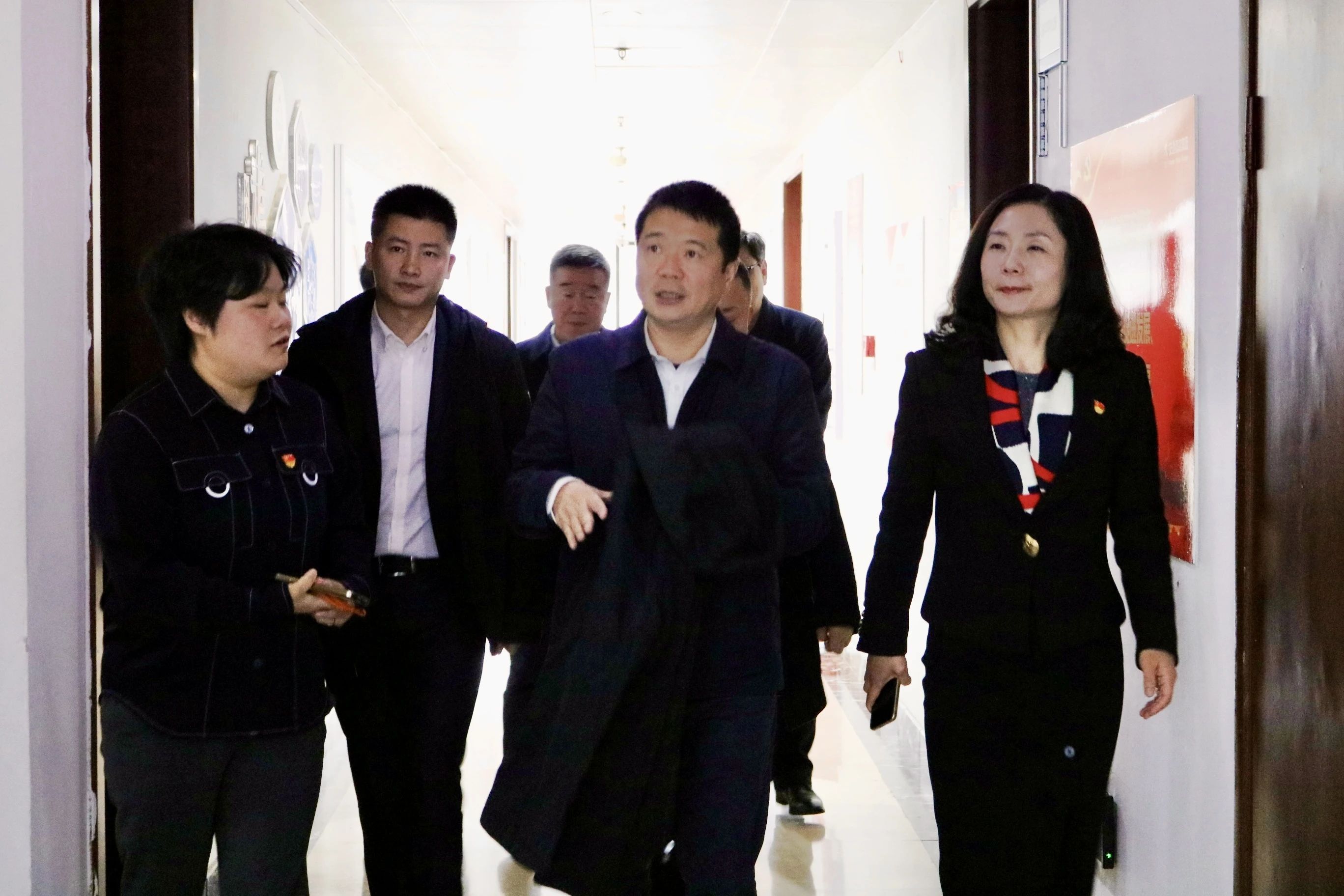 省腾龙国际平台集团党委书记、董事长游勇赴四川国旅宣讲省委十二届四次全会精神并调研经营发展工作