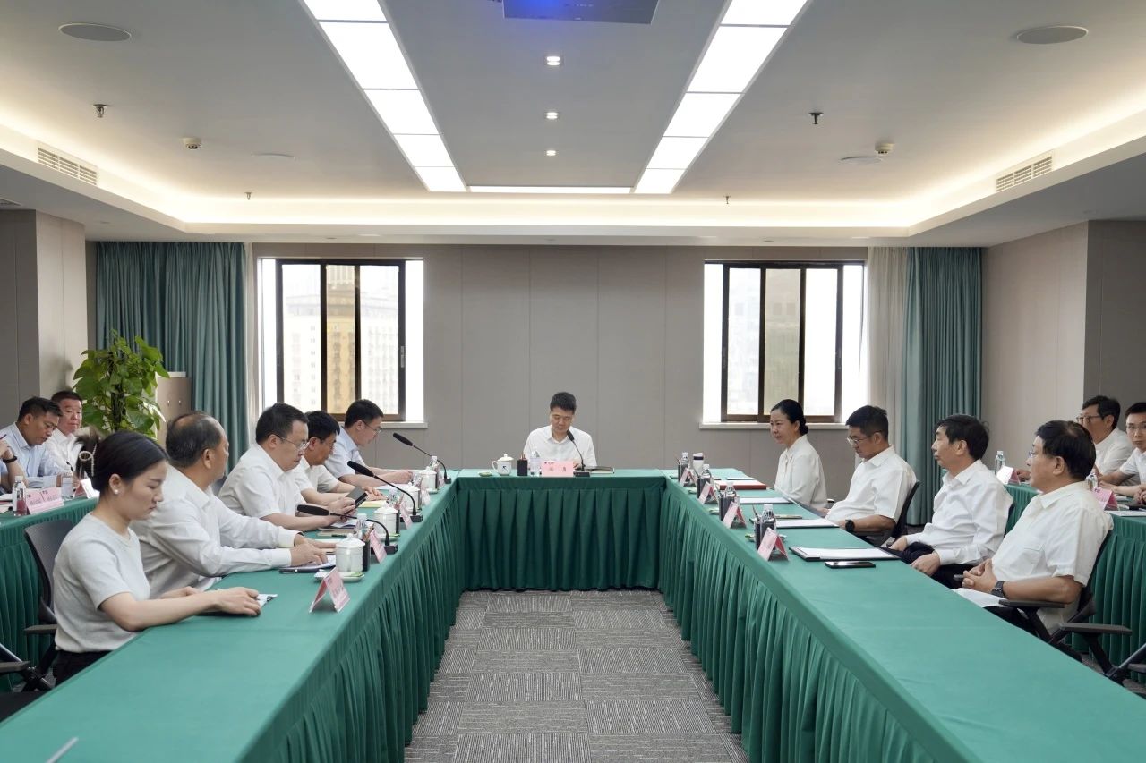 省腾龙国际平台集团新任外部董事到岗履职